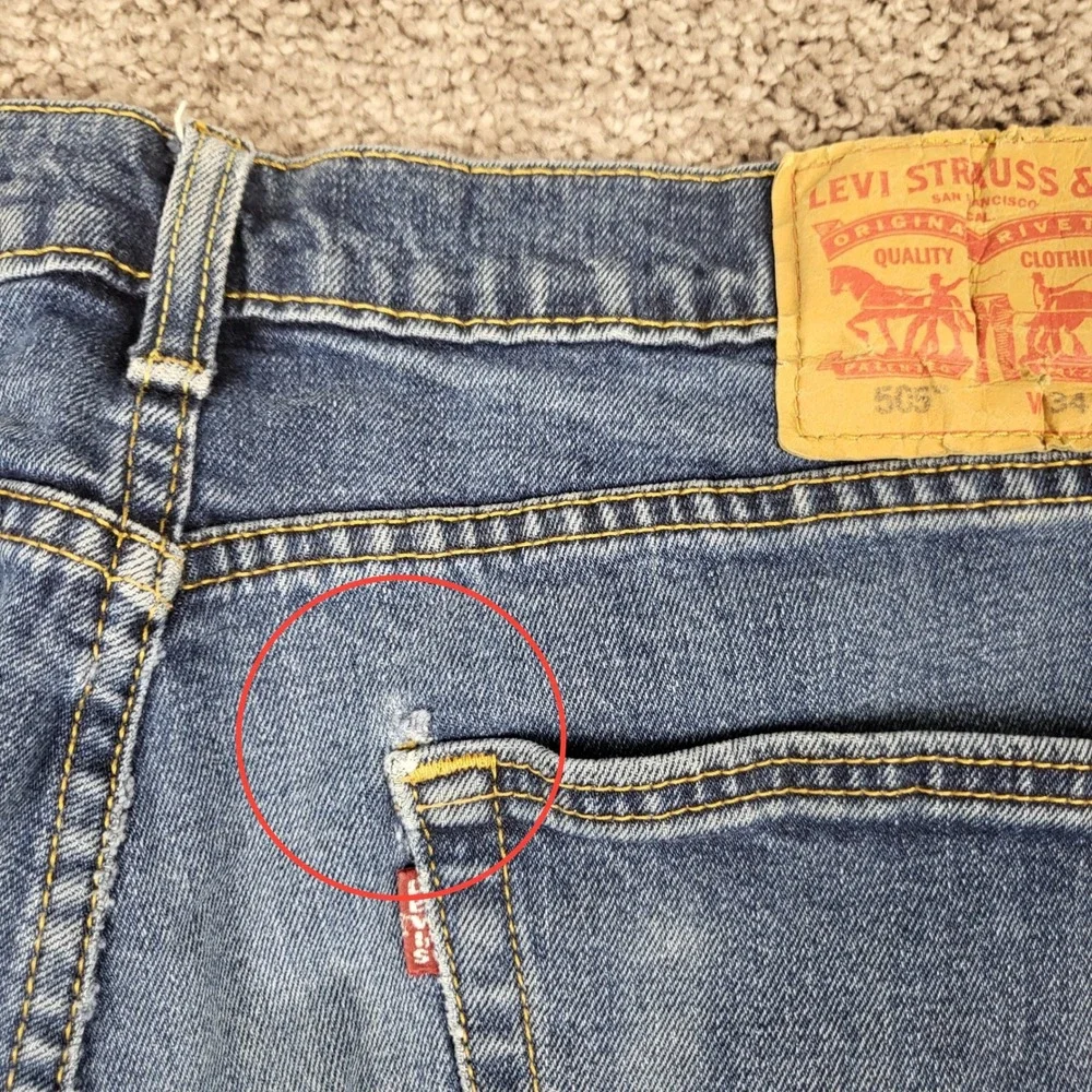 Levi's 505 Regular Fit Jeans Mens 34x34 Blue Distressed Straight Leg‎ Denim